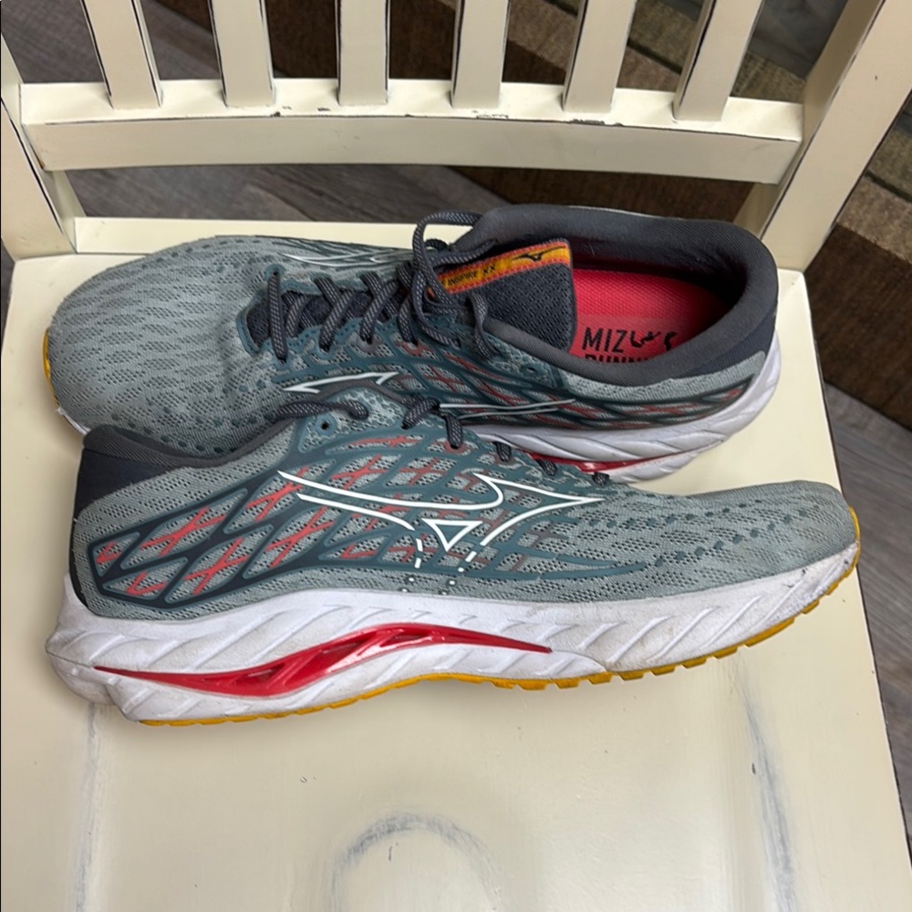 Mizuno Wave Inspire XX Blue Gray and Red Athletic Shoes - Picture 4 of 11